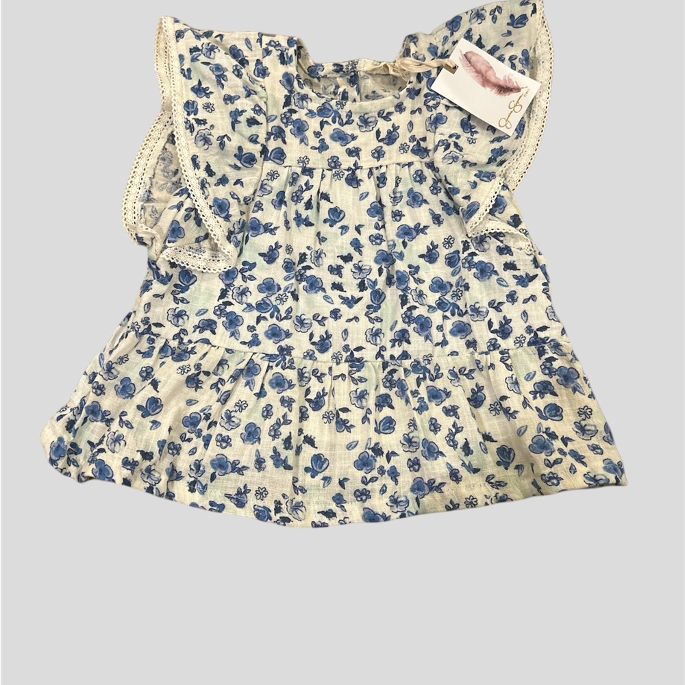 NWT Floral top